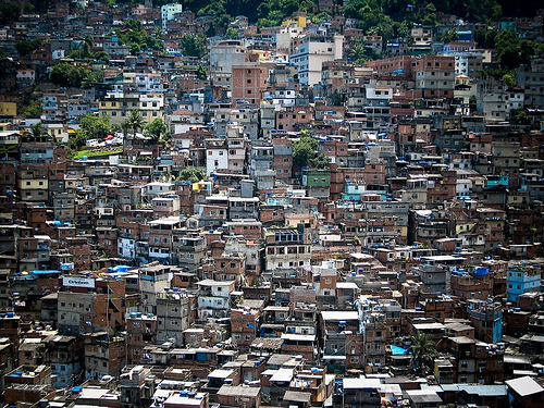 Khu nhà ổ chuột tại Rio de Janeiro. Ảnh: Internet