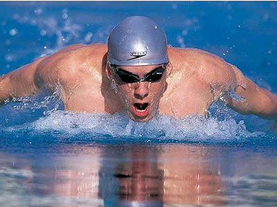 Michael Phelps trwor lại đầy ấn tượng