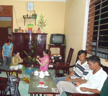 Người dân chuẩn bị đón Tết