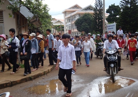Thí sinh dự thi vào Trường Đại học Tây Nguyên năm 2011