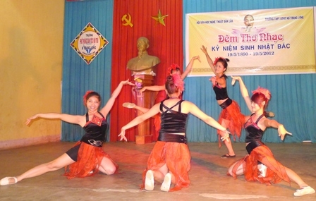 Tiết mục múa 