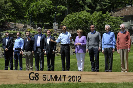 Các nhà lãnh đạo G-8 chụp ảnh lưu niệm sau hội nghị. Ảnh: Internet
