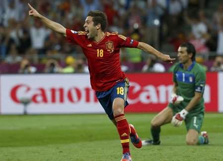 Jordi Alba nổi bật với khả năng công - thủ toàn diện