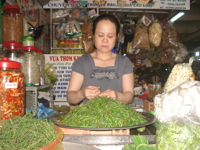 Ớt xanh được bày bán nhiều ở chợ Buôn Ma Thuột.