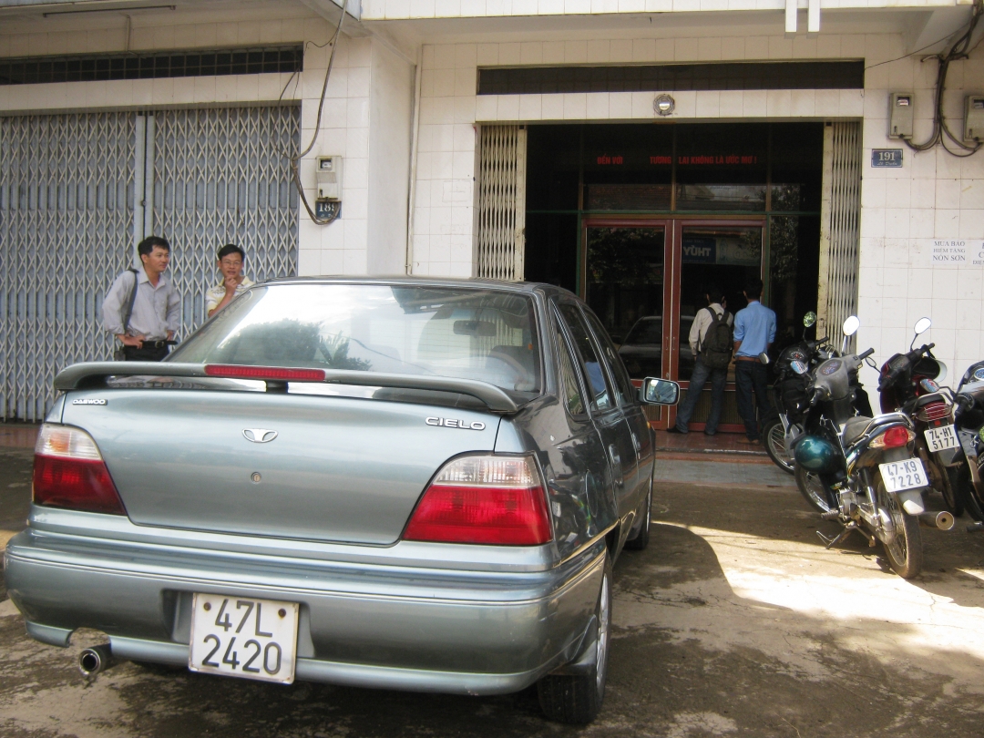 Văn phòng đại diện Công ty Cổ phần Đầu tư Đại Hưng Phát tại 191 Lê Duẩn, TP. Buôn Ma Thuột cửa đóng then cài khi phóng viên báo chí tiếp cận