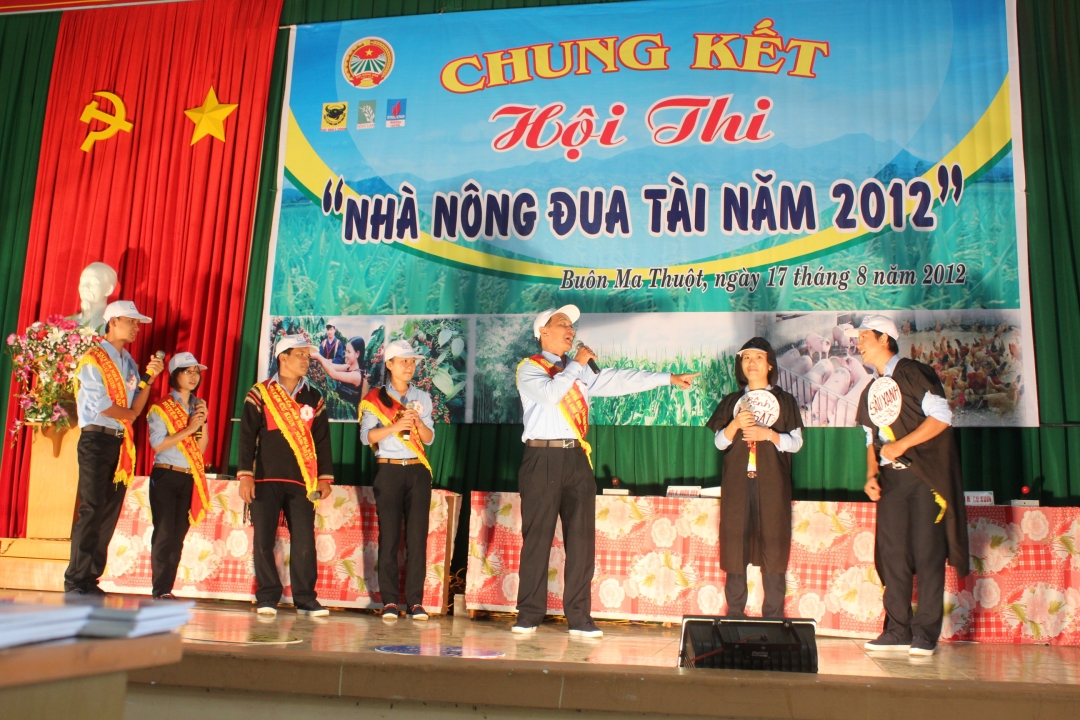 Mở màn