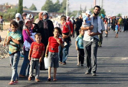 Làn sóng người tị nạn Syria tiếp tục đổ sang các nước láng giềng. Ảnh: Internet