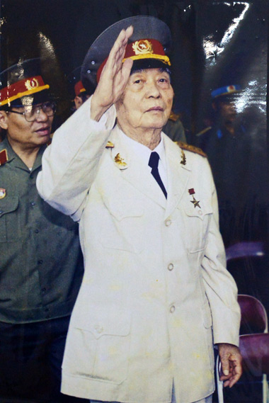                    Đại tướng Võ  Nguyên Giáp -  Người  Anh Cả  của QĐND Việt Nam. 