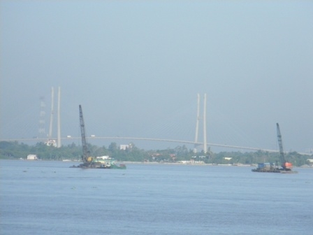 Cầu Mỹ Thuận...