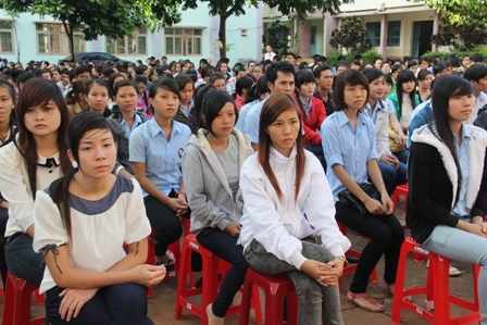  Học sinh tham dự Lễ trao bằng tốt nghiệp
