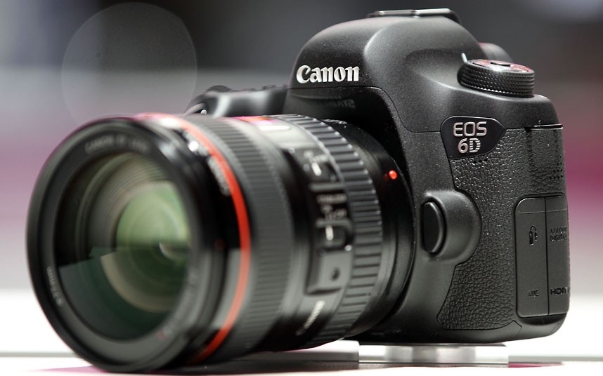 EOS 6D sử dụng cảm biến lên đến