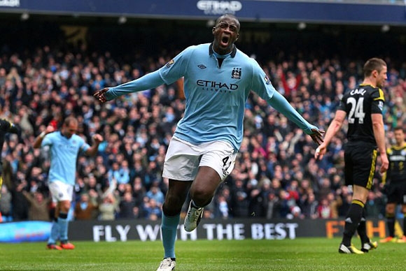 Yaya Toure mở tỉ số cho MC