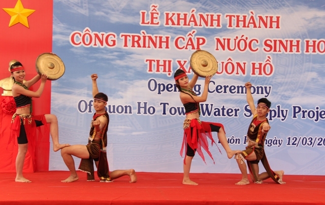 Chương trình văn nghệ mang đậm phong cách Tây Nguyên chào mừng các đại biểu trong nước và quốc tế