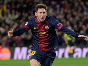 Hàng phòng ngự AC Milan bất lực trước Lionel Messi