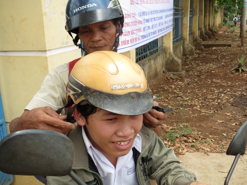 Cha của Bách luôn tâm niệm gia đình sẽ làm điều tốt nhất để Bách có thể được học tập