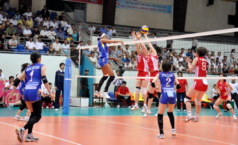 CLB PFU Blue Cats (áo xanh) đã đoạt vị trí thứ ba
