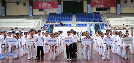 Các Câu lạc bộ tham gia Giải.