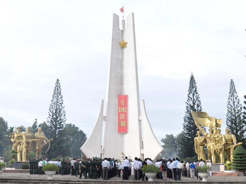 Buổi lễ diễn ra trong không khí trang nghiêm