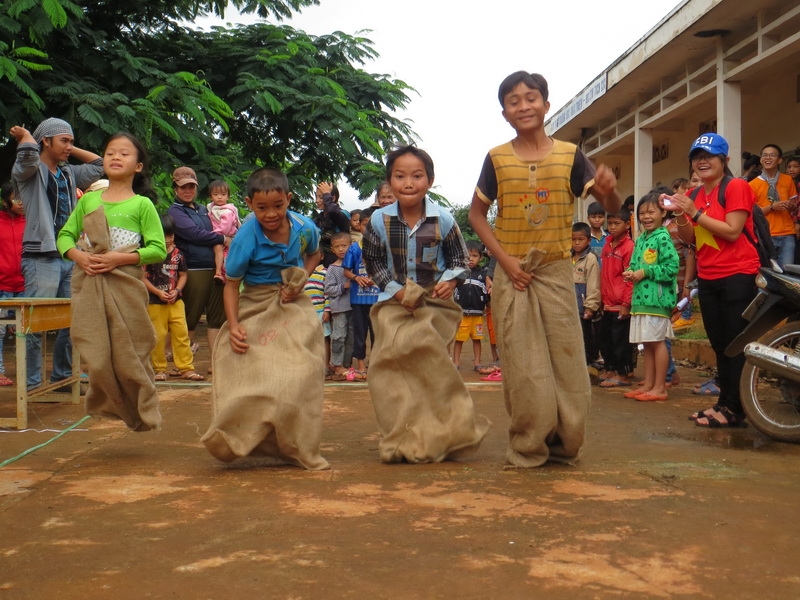 ... nhảy bao bố