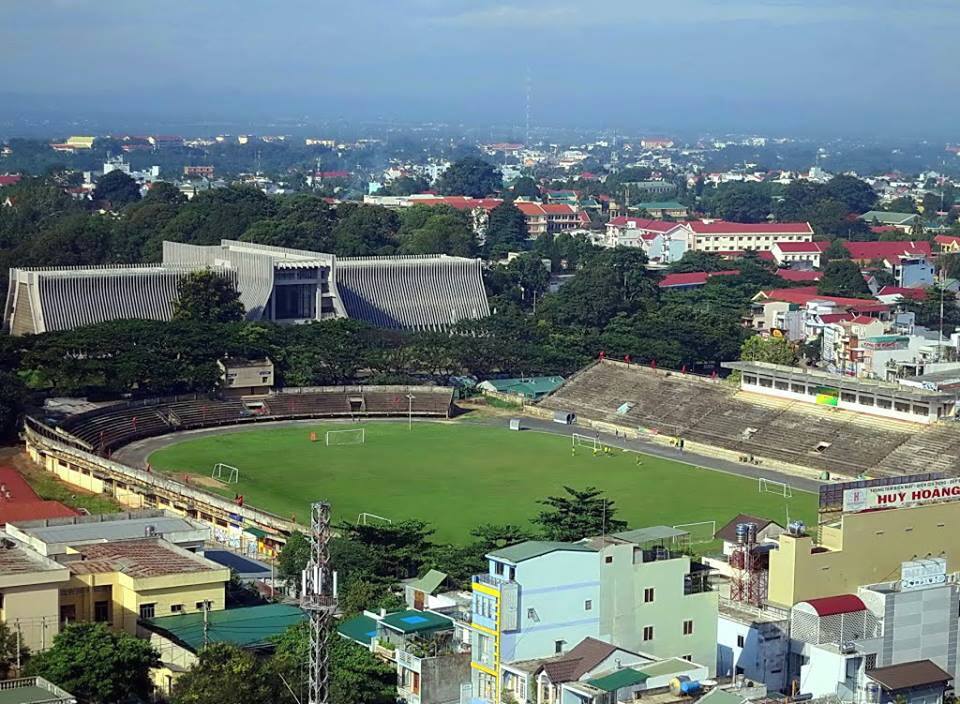 Sân vận động Buôn Ma Thuột mùa bóng 2014 hứa hẹn sẽ nhộn nhịp, sôi động vào dịp cuối tuần.