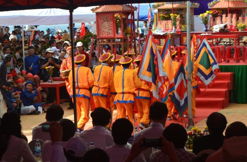 Tái hiện lễ xuất quân của những hùng binh năm xưa  tại Lễ Khao Lề Thế Lính Hoàng Sa.