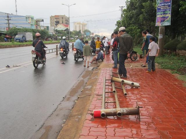 Hiện trường vụ tai nạn thứ nhất