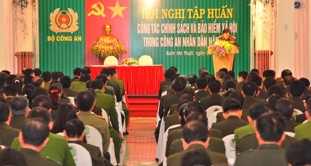 Quang cảnh hội nghị