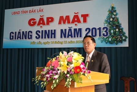 Phó Chủ tịch Ủy ban MTTQ Việt Nam Trần Quang Vinh phát biểu tại buổi gặp mặt.