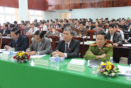 Các đại biểu tham dự Kỳ họp
