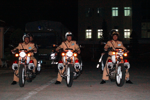 Lực lượng CSGT (PC67-Công an tỉnh) chuẩn bị lên đường tuần tra, kiểm soát giao thông..