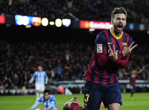 Pique tiếp tục sắm vai người hùng của Barcelona