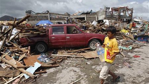Hàng nghìn người Philippines vẫn vô gia cư sau bão Haiyan