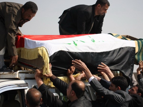 Đám tang một binh sỹ Iraq thiệt mạng trong vụ xả súng ở Mosul ngày 24-2