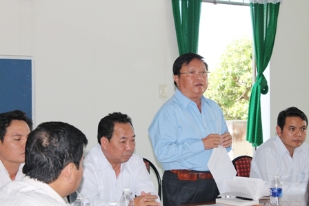 Đại diện của huyện Ea Kar phát biểu ý kiến tại hội nghị
