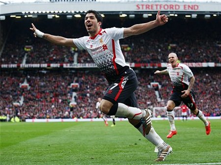 Suarez ấn định chiến thắng 3-0 cho Liverpool