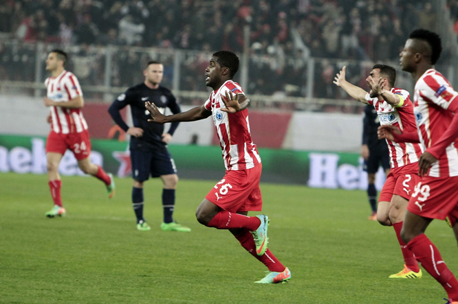 Olympiakos đang nắm giữ lợi thế dẫn 2 bàn trước MU