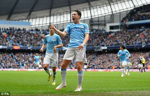 Man City có chiến thắng quan trọng trên sân nhà