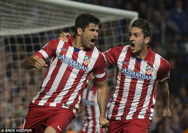 Diego Costa (trái) đã tỏa sáng tại Stamford Bridge