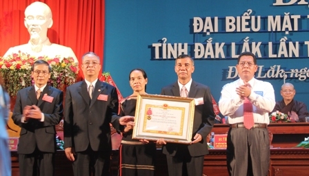 Ủy ban MTTQ Việt Nam tỉnh vinh dự nhận Huân chương Lao động hạng Nhất của Chủ tịch nước