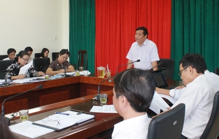 Trường Ban Văn hóa - Xã hội Võ quang Tuyên phát biểu tại buổi giám sát.