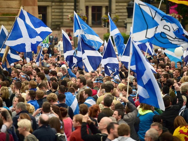 Nicola Sturgeon, người đứng đầu Chính phủ Scotland, sẽ là người đóng vai trò quan trọng trong việc đưa quốc gia này tiến đến sự độc lập. Hãy đón xem hình ảnh này để hiểu thêm về những chính sách và quyết định của bà trong tương lai.
