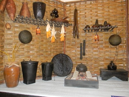 Tại Triển lãm...