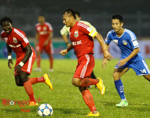 B.Bình Dương có chiến thắng thứ 2 liên tiếp tại V.League 2015 