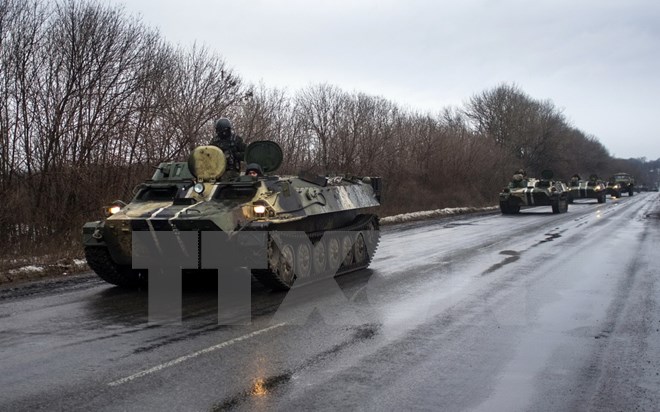 Binh sĩ Ukraine tới Debaltseve thuộc vùng Donetsk, miền Đông Ukraine ngày 1-2. (Nguồn: AFP/TTXVN)