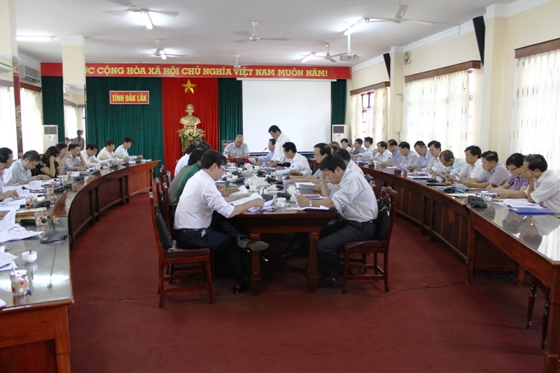 Quang cảnh buổi họp