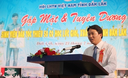 Phó Chủ tịch UBND tỉnh Nguyễn Hải Ninh phát biểu tại buổi gặp mặt
