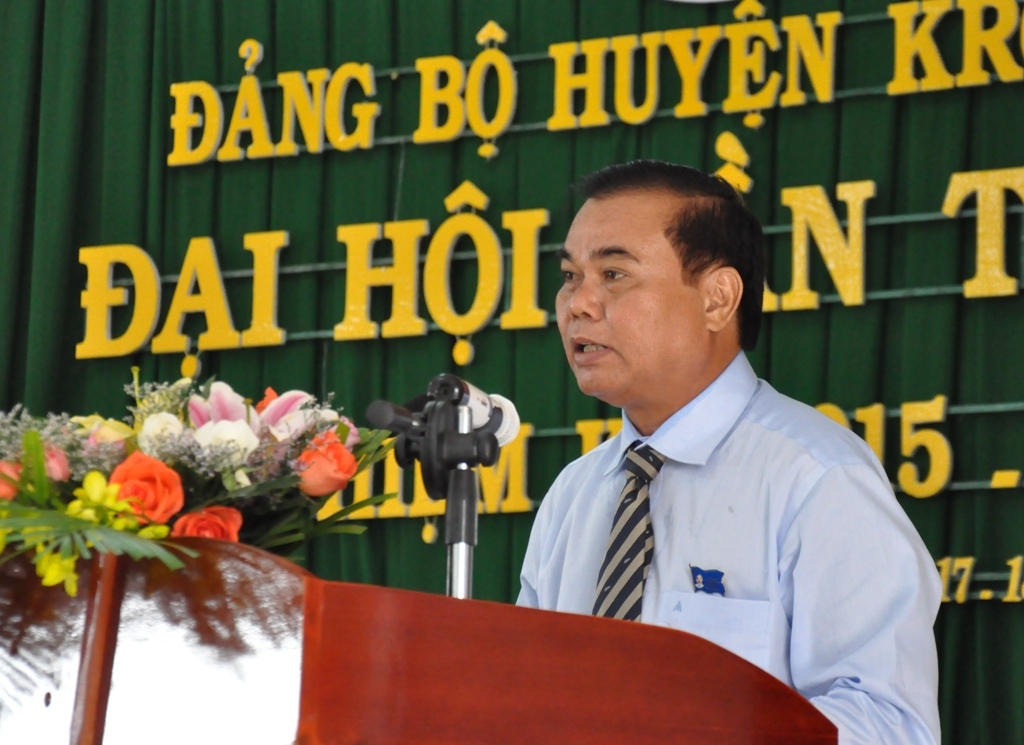Phó Bí thư Thường trực Tỉnh ủy  Êban YPhu phát biểu chỉ đạo tại Đại hội