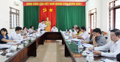 Các đại biểu tham dự cuộc họp.