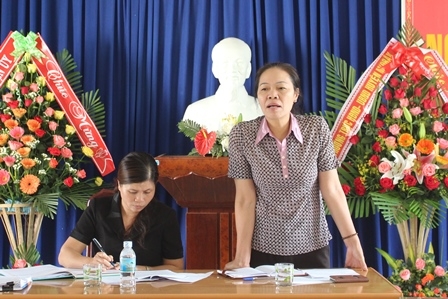 Phó Chủ tịch Hội LHPN tỉnh Nguyễn Thị Lộc phát biểu tại buổi làm việc