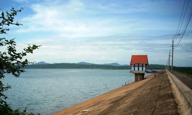 Hồ Ea Súp Thượng góp phần giúp người dân chủ động nguồn nước tưới phục vụ sản xuất giữa mùa khô hạn